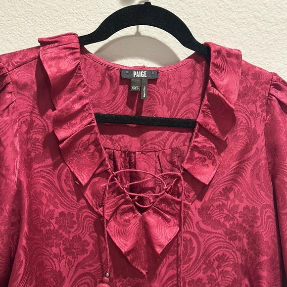 Paige $299 Ilara Jacquard 100% Silk Top Ruffle V-Neck Long Sleeve In Berry Jam - Picture 6 of 11